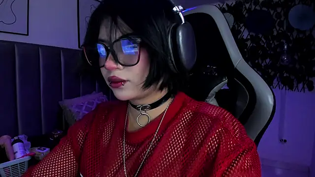 Snapshot of Kitty_Gang chatting on July 1, 2026, 1:17 am Kitty Gang online show from July 1, 2026, 1:17 am