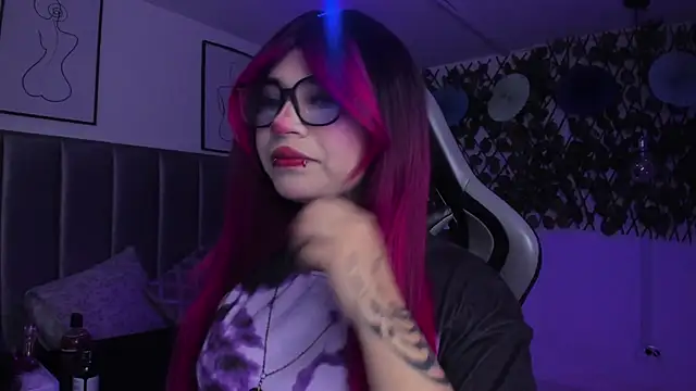 Kitty Gang online show from May 2, 2026, 1:22 am