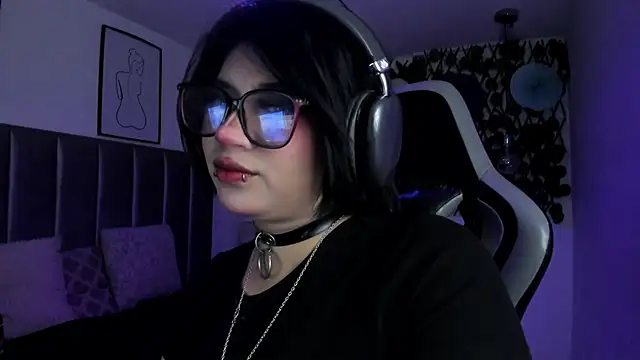 Snapshot of Kitty_Gang chatting on June 27, 2026, 6:36 pm Kitty Gang online show from June 27, 2026, 6:36 pm