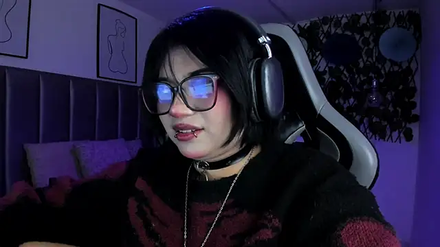 Snapshot of Kitty_Gang chatting on July 2, 2026, 3:23 am Kitty Gang online show from July 2, 2026, 3:23 am