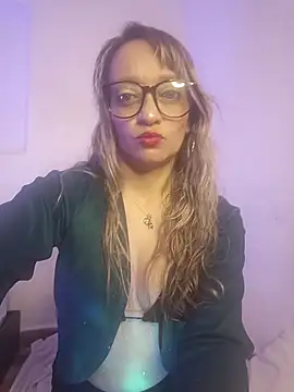 emma collson online show from March 3, 2026, 8:05 pm