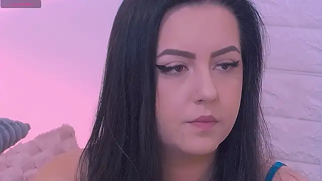 Snapshot of Ariel__Blossom chatting on October 17, 2025, 5:33 am Ariel Blossom online show from October 17, 2025, 5:33 am