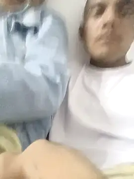 Snapshot of Elcancan1 chatting on March 22, 2026, 11:28 pm Elcancan1 online show from March 22, 2026, 11:28 pm