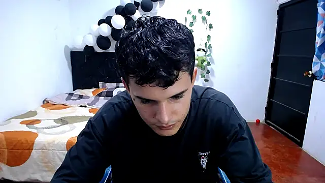 Snapshot of freddy_romas chatting on November 17, 2025, 2:10 pm freddy romas online show from November 17, 2025, 2:10 pm