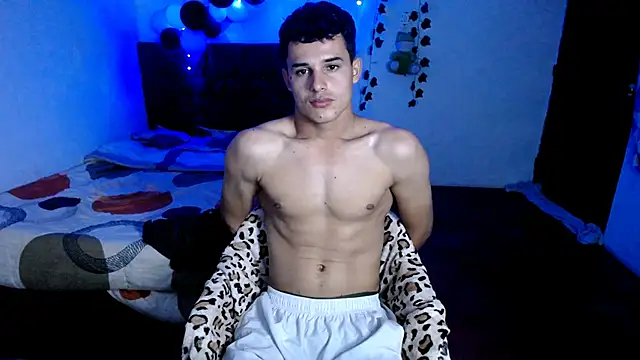 Snapshot of freddy_romas chatting on December 3, 2025, 2:23 am freddy romas online show from December 3, 2025, 2:23 am