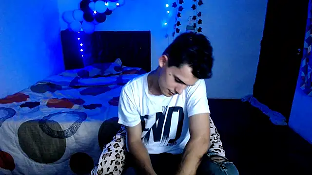 Snapshot of freddy_romas chatting on December 3, 2025, 10:42 pm freddy romas online show from December 3, 2025, 10:42 pm