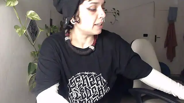 Snapshot of kinkyspirali chatting on November 21, 2025, 11:15 pm kinkyspirali online show from November 21, 2025, 11:15 pm