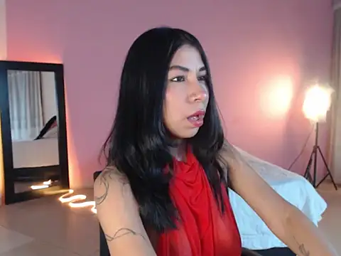 selene gils online show from April 26, 2026, 9:23 pm