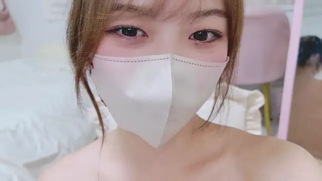 Snapshot of HANApipi chatting on January 8, 2025, 12:47 pm HANApipi online show from January 8, 2025, 12:47 pm