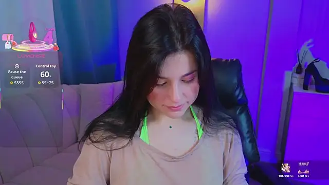 Jenna Adams  online show from October 7, 2025, 1:17 am