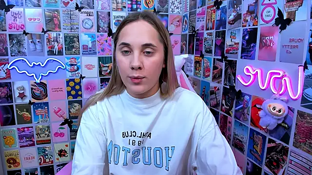 Snapshot of MiaMilas chatting on October 24, 2025, 5:34 pm MiaMilas online show from October 24, 2025, 5:34 pm