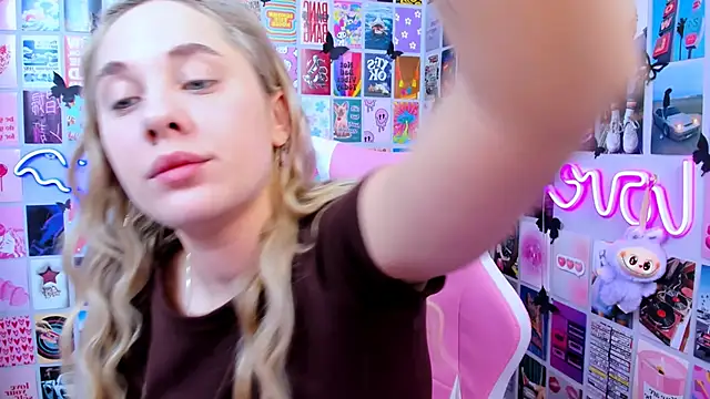 MiaMilas online show from January 9, 2026, 8:54 am