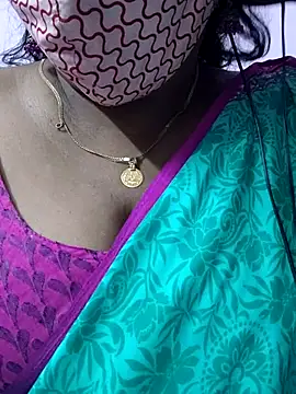 mallu-sumi online show from February 25, 2026, 6:52 pm