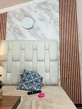 Snapshot of Emily_Trujillo chatting on November 18, 2025, 7:06 pm Emily Trujillo online show from November 18, 2025, 7:06 pm