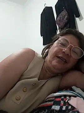 Snapshot of Aranza-Queen chatting on November 2, 2025, 3:06 pm Aranza-Queen online show from November 2, 2025, 3:06 pm