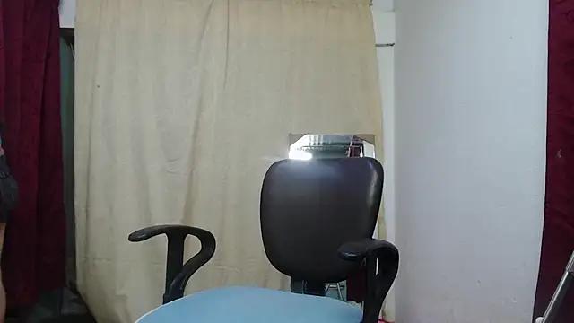 Aranza-Queen online show from March 12, 2026, 3:05 pm