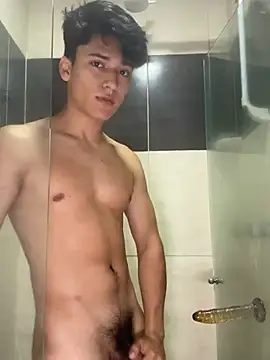 Snapshot of LiamEvans_0 chatting on February 1, 2025, 7:55 pm LiamEvans 0 online show from February 1, 2025, 7:55 pm