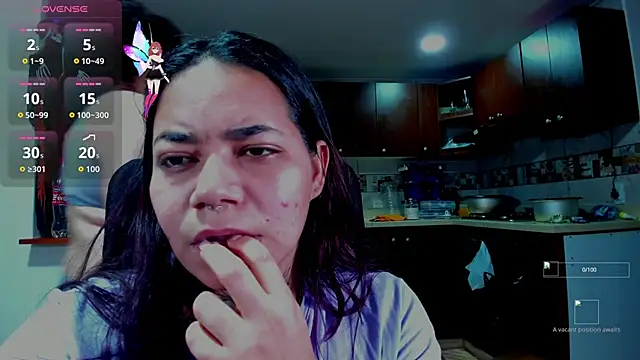 Snapshot of Mabelydani chatting on December 2, 2025, 10:44 pm Mabelydani online show from December 2, 2025, 10:44 pm