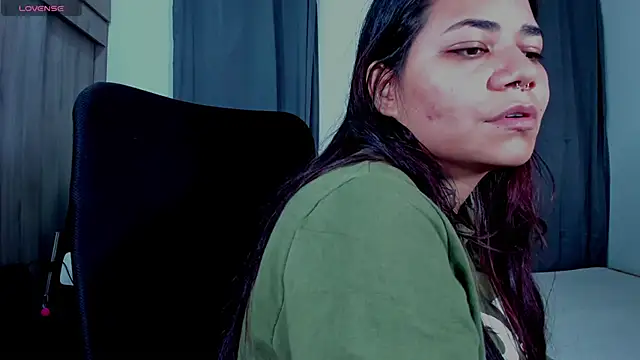 Snapshot of Mabelydani chatting on November 23, 2025, 10:42 pm Mabelydani online show from November 23, 2025, 10:42 pm