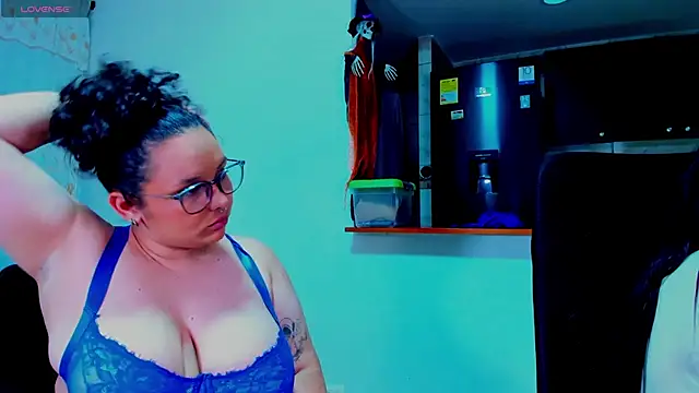 Snapshot of Mabelydani chatting on October 21, 2025, 10:42 pm Mabelydani online show from October 21, 2025, 10:42 pm