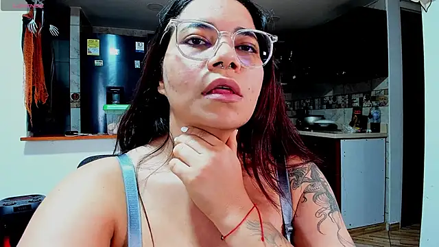 Snapshot of Mabelydani chatting on October 10, 2025, 9:54 am Mabelydani online show from October 10, 2025, 9:54 am