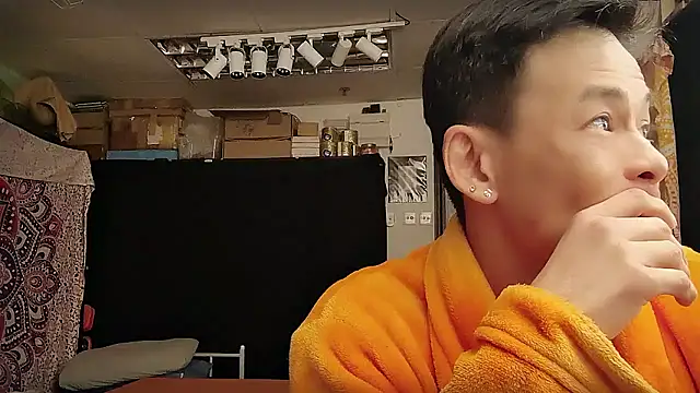 hkwildguy online show from January 9, 2026, 3:57 am