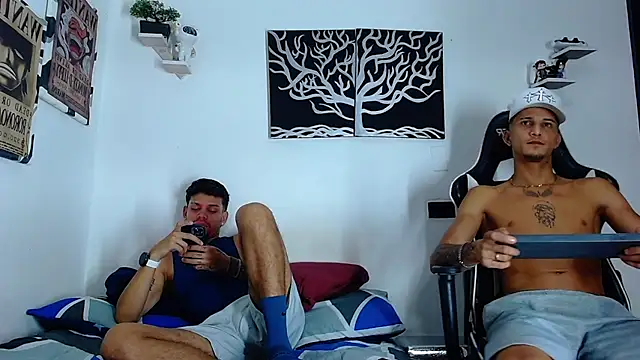 Friendsofeverything  online show from May 7, 2026, 11:08 pm