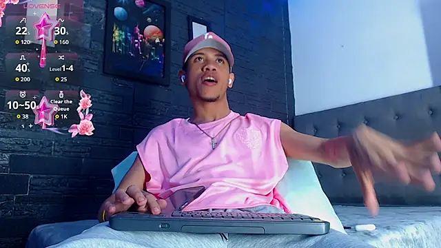 Snapshot of Romancartier_1 chatting on October 18, 2025, 10:50 am Romancartier 1 online show from October 18, 2025, 10:50 am