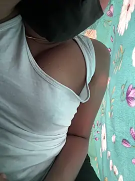 Snapshot of 85198 chatting on April 5, 2026, 6:53 am 85198 online show from April 5, 2026, 6:53 am