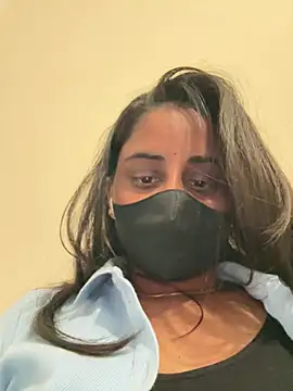 Snapshot of 85198 chatting on April 14, 2026, 7:30 pm 85198 online show from April 14, 2026, 7:30 pm