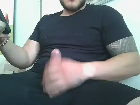 vergon6241 online show from May 12, 2026, 10:21 am