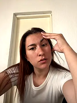Snapshot of Constanzahud chatting on September 17, 2025, 7:05 pm Constanzahud online show from September 17, 2025, 7:05 pm