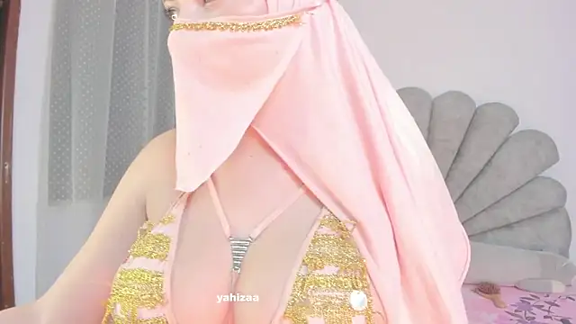 Amaltea online show from October 12, 2025, 9:38 pm