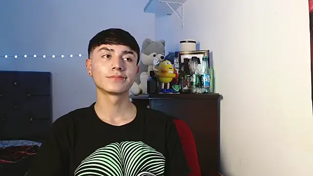 Snapshot of Im_juanda chatting on December 22, 2024, 5:11 am Im juanda online show from December 22, 2024, 5:11 am