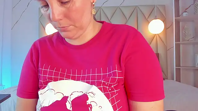 Snapshot of angelswets chatting on December 1, 2025, 1:34 pm angelswets online show from December 1, 2025, 1:34 pm