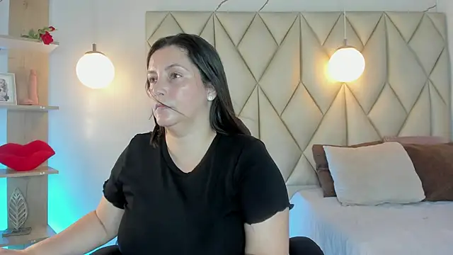 Snapshot of angelswets chatting on June 4, 2026, 2:00 pm angelswets online show from June 4, 2026, 2:00 pm