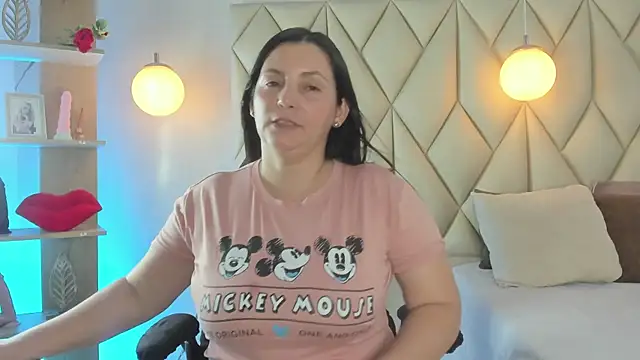 angelswets online show from April 27, 2026, 1:53 pm