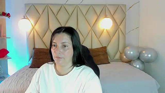 Snapshot of angelswets chatting on June 26, 2026, 2:12 pm angelswets online show from June 26, 2026, 2:12 pm