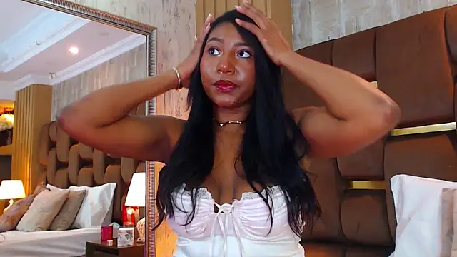 Snapshot of VanessaGlenn chatting on November 18, 2025, 3:59 pm VanessaGlenn online show from November 18, 2025, 3:59 pm