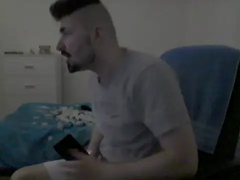 Snapshot of Hkl95555 chatting on October 3, 2025, 11:17 pm Hkl95555 online show from October 3, 2025, 11:17 pm