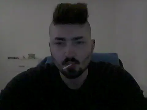 Snapshot of Hkl95555 chatting on October 21, 2025, 11:37 pm Hkl95555 online show from October 21, 2025, 11:37 pm