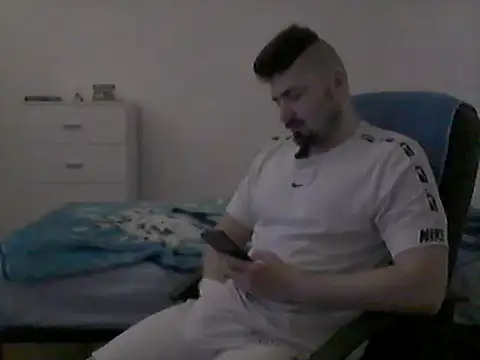 Snapshot of Hkl95555 chatting on October 1, 2025, 10:57 pm Hkl95555 online show from October 1, 2025, 10:57 pm