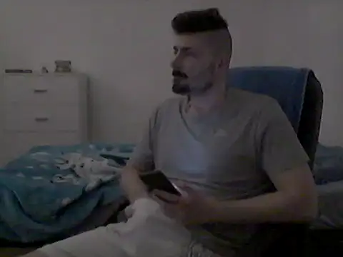 Snapshot of Hkl95555 chatting on October 10, 2025, 10:32 pm Hkl95555 online show from October 10, 2025, 10:32 pm