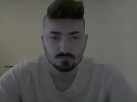 Snapshot of Hkl95555 chatting on September 19, 2025, 11:36 am Hkl95555 online show from September 19, 2025, 11:36 am