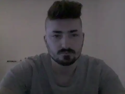 Snapshot of Hkl95555 chatting on September 15, 2025, 11:05 pm Hkl95555 online show from September 15, 2025, 11:05 pm