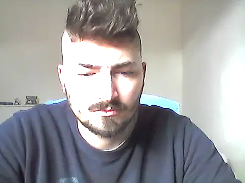 Snapshot of Hkl95555 chatting on December 19, 2024, 12:34 pm Hkl95555 online show from December 19, 2024, 12:34 pm