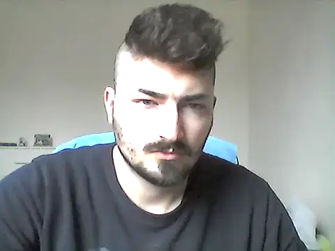 Snapshot of Hkl95555 chatting on December 13, 2024, 1:01 pm Hkl95555 online show from December 13, 2024, 1:01 pm