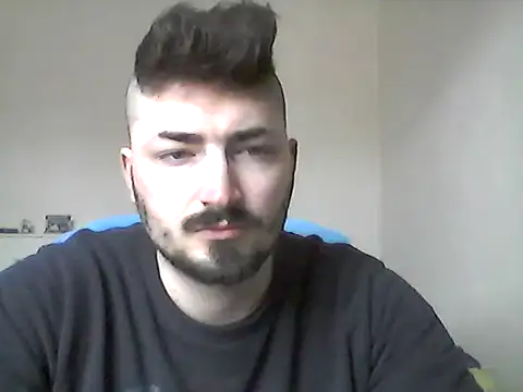 Snapshot of Hkl95555 chatting on December 18, 2024, 12:51 pm Hkl95555 online show from December 18, 2024, 12:51 pm