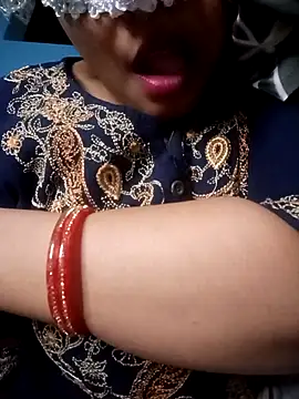 Snapshot of couple_indian_123 chatting on April 5, 2026, 9:49 am couple indian 123 online show from April 5, 2026, 9:49 am