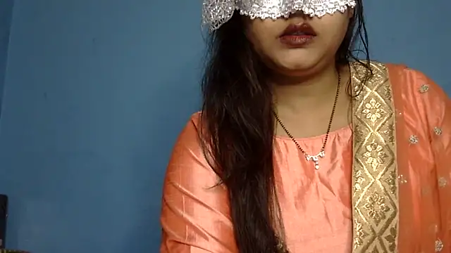 Snapshot of couple_indian_123 chatting on March 6, 2026, 6:30 am couple indian 123 online show from March 6, 2026, 6:30 am